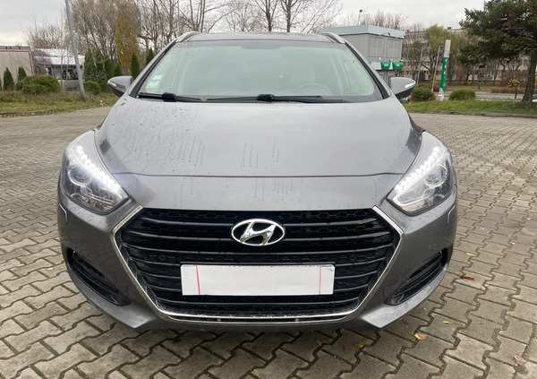 Hyundai i40 cena 57900 przebieg: 105000, rok produkcji 2017 z Koło małe 704